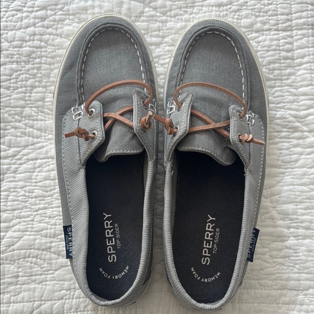 Sperry women’s Gray Boat Shoes